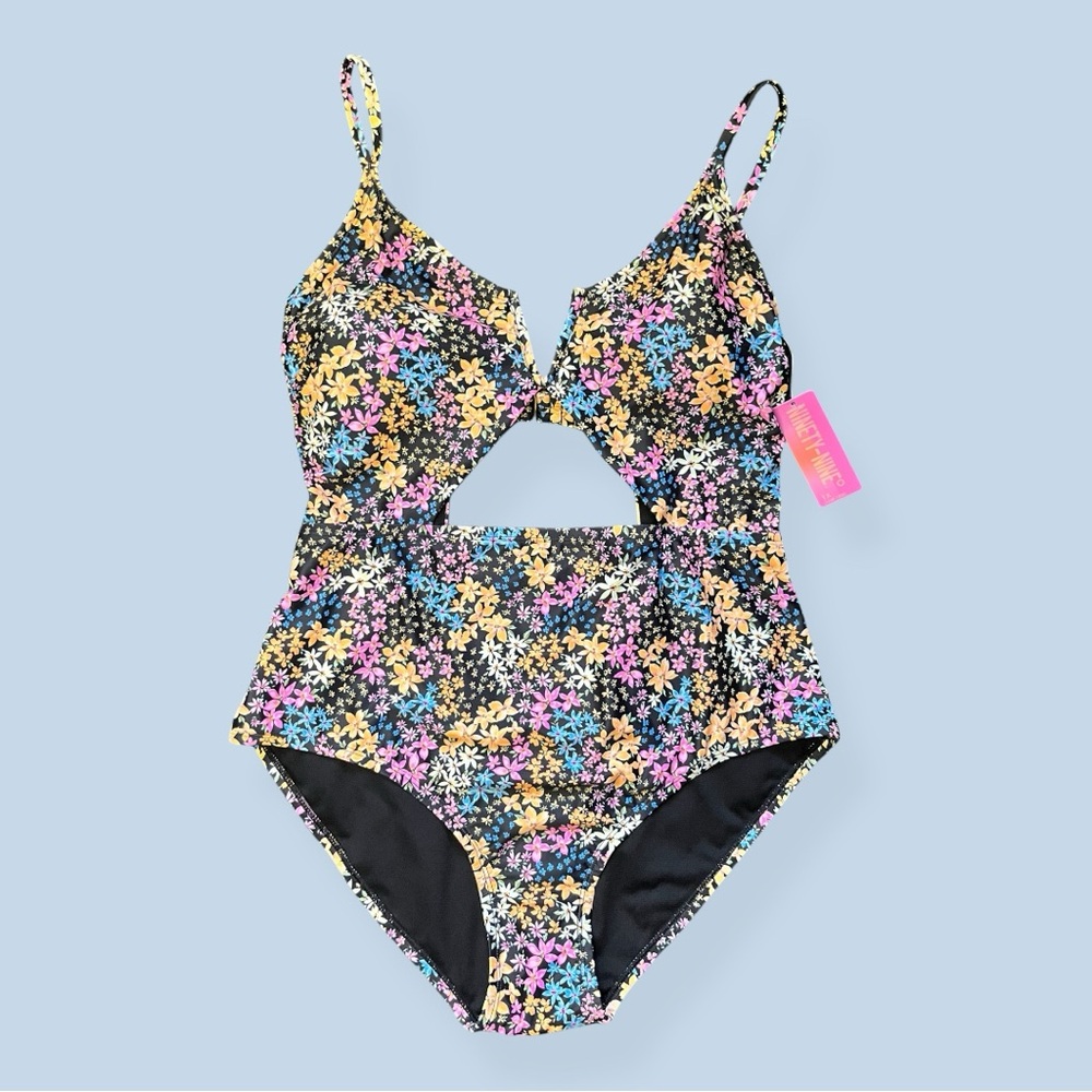 NWT 1X Ninety-Nine Women’s V-Wire One-Piece Swimsuit